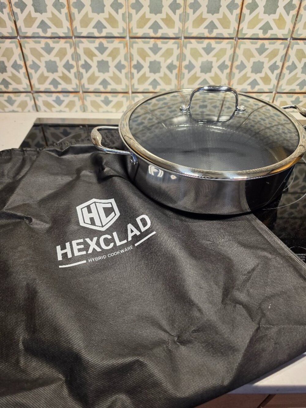 HexClad 7-Quart Hybrid Deep Sauté Pan & Lid | Chicken Fryer